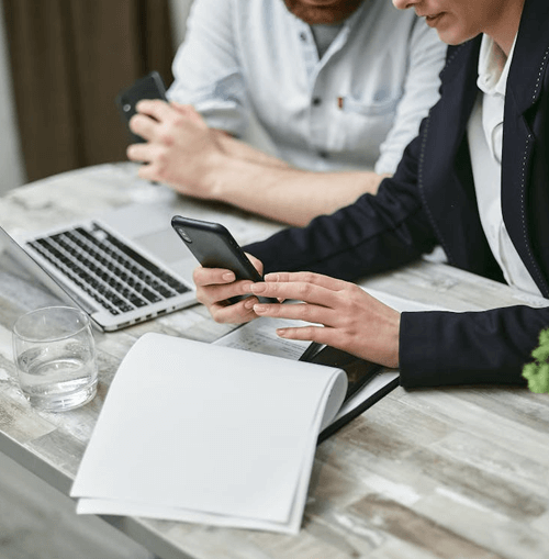 Spot +11V Sontrix illustration de l'équipe de soutien